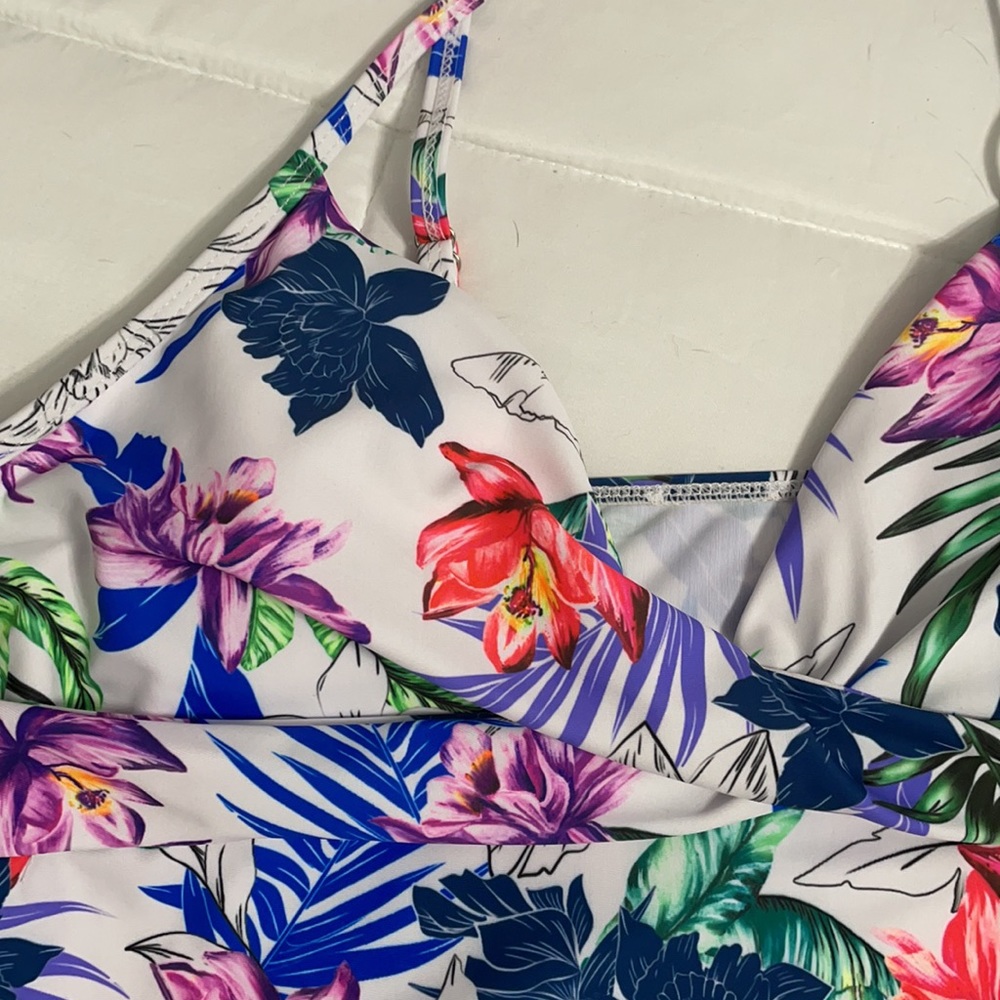Tankini Top - Picture 2 of 5